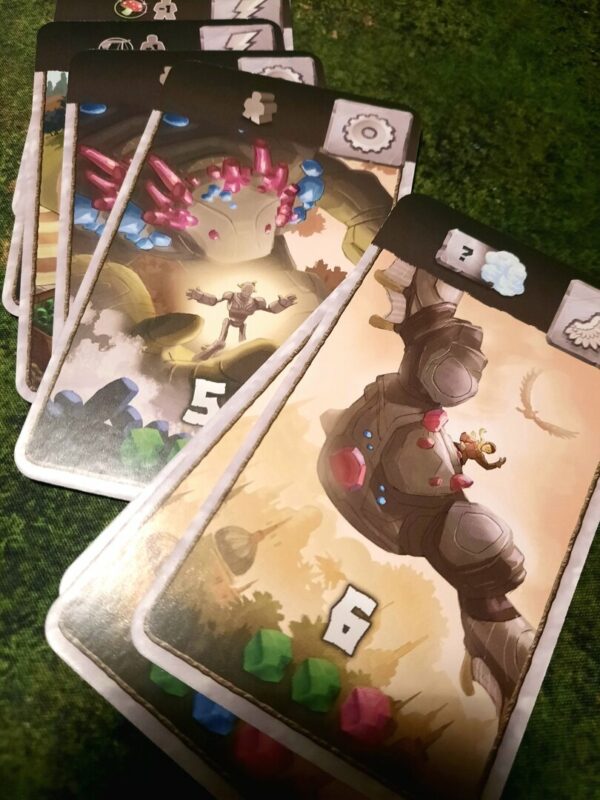 Century Édition Golem - Un Monde Sans Fin vue cartes